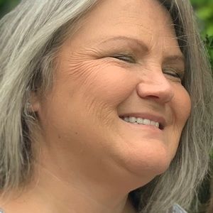 Meet your Posher, Kenzie